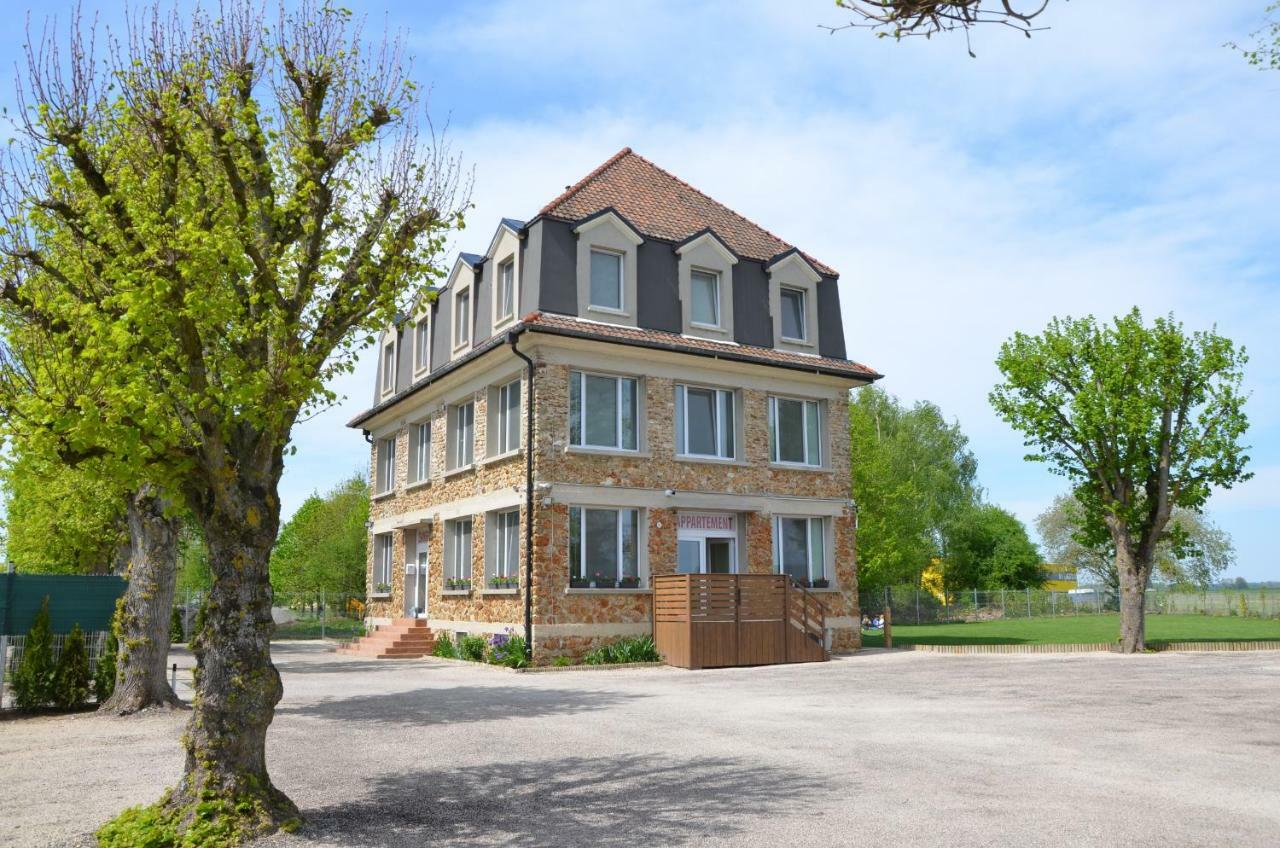 Country House Reem Pommeuse Bagian luar foto