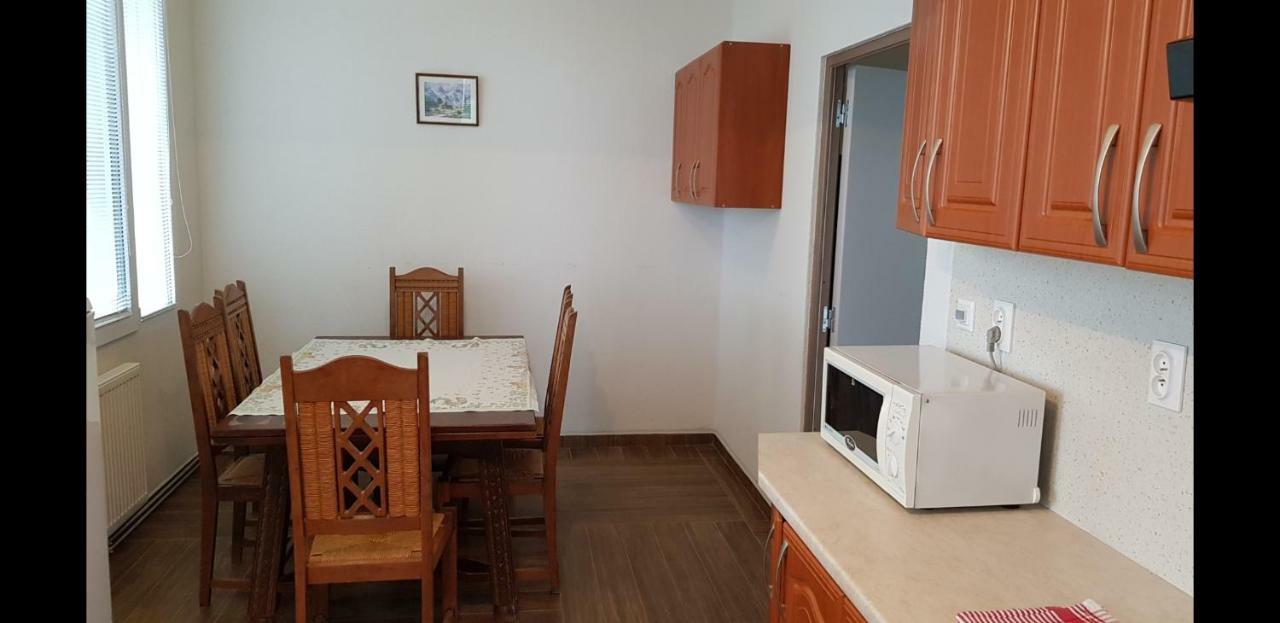Country House Reem Pommeuse Bagian luar foto