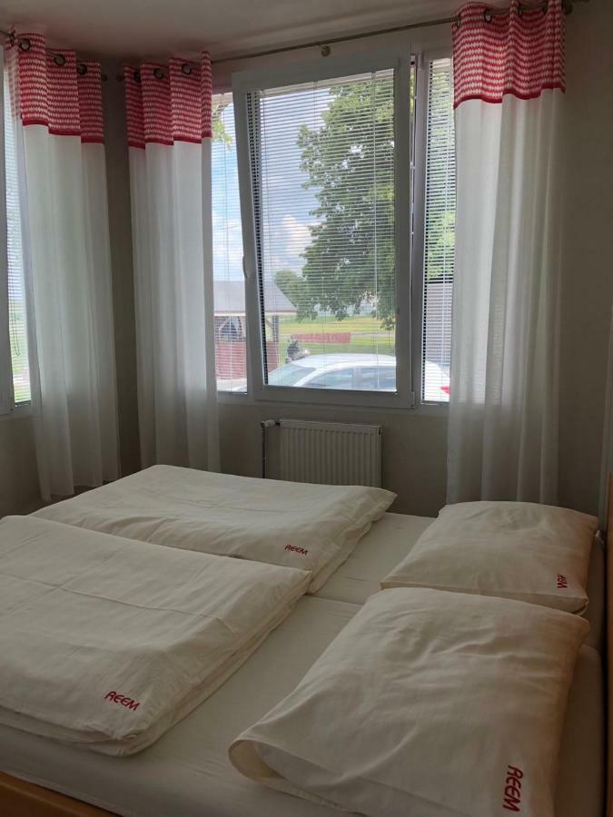 Country House Reem Pommeuse Bagian luar foto