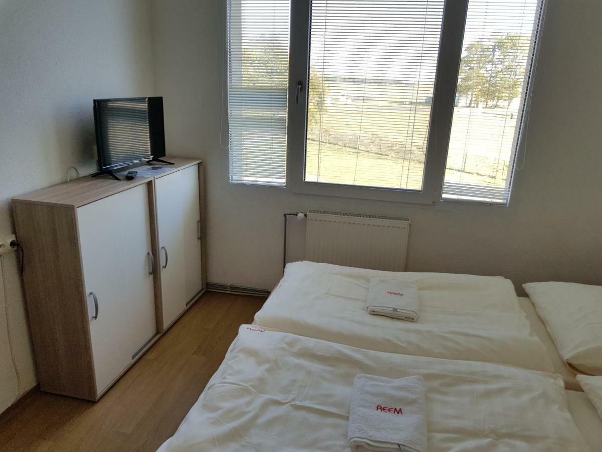 Country House Reem Pommeuse Bagian luar foto