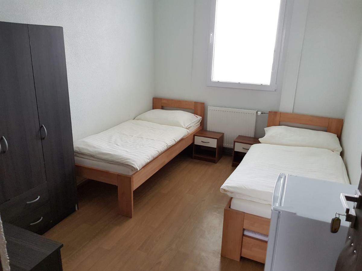Country House Reem Pommeuse Bagian luar foto