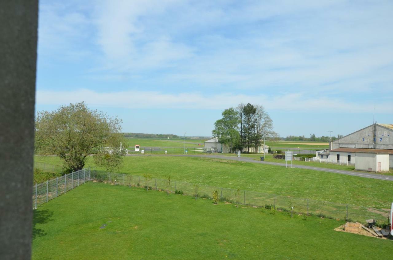 Country House Reem Pommeuse Bagian luar foto