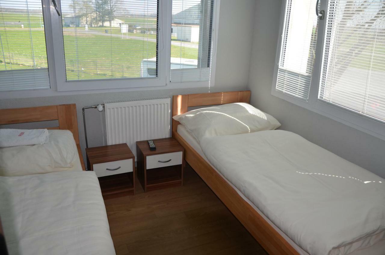 Country House Reem Pommeuse Bagian luar foto